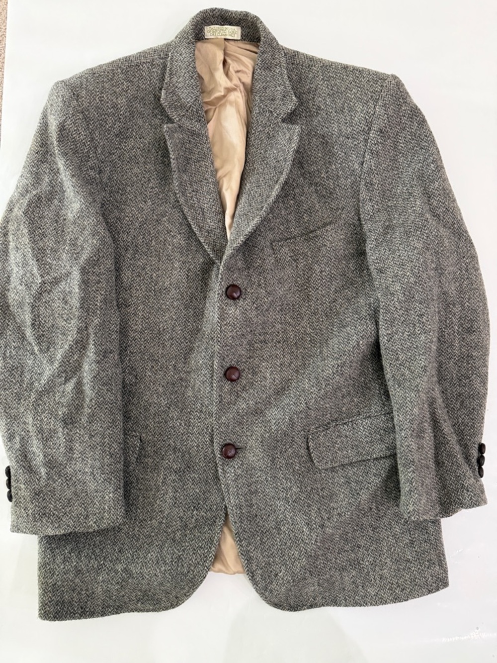 Orvis Gray Herringbone Wool Sport Coat with Brown Buttons